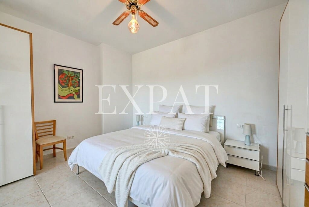 5 slaapkamer Finca/Landhuis te koop in Sayalonga met zwembad - € 775.000 (Ref: 9894022)