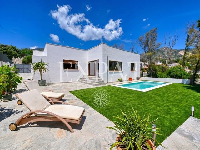 4 sovrum Villa till salu i Benalmádena med pool garage - 1 350 000 € (Ref: 9896459)
