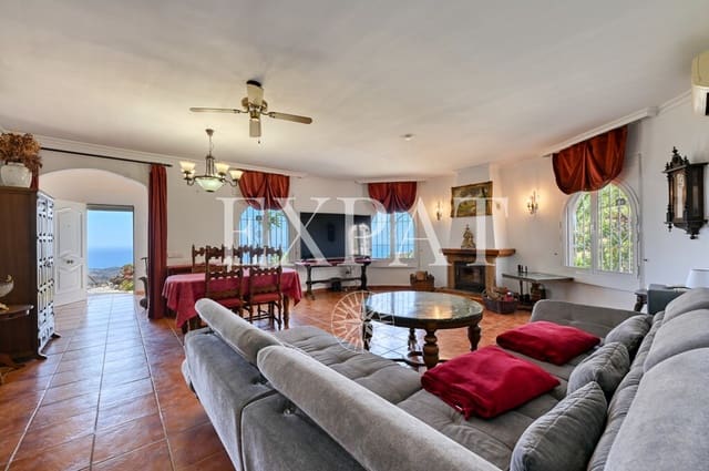 3 soverom Finca/Herregård til salgs i Arenas med svømmebasseng garasje - € 535 000 (Ref: 9910390)