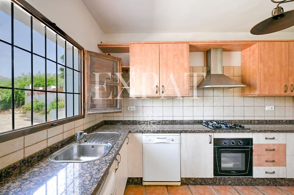 3 soverom Finca/Herregård til salgs i Periana med svømmebasseng - € 364 000 (Ref: 9920057)