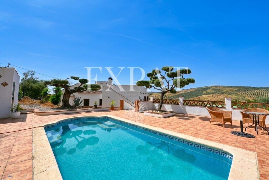 3 soverom Finca/Herregård til salgs i Periana med svømmebasseng - € 364 000 (Ref: 9920057)
