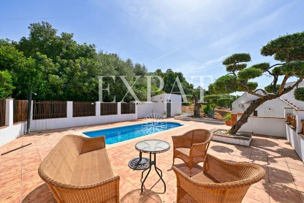 3 soverom Finca/Herregård til salgs i Periana med svømmebasseng - € 364 000 (Ref: 9920057)