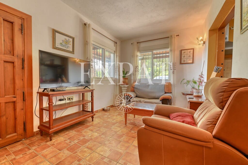 3 soverom Finca/Herregård til salgs i Sayalonga med svømmebasseng - € 365 000 (Ref: 9936029)