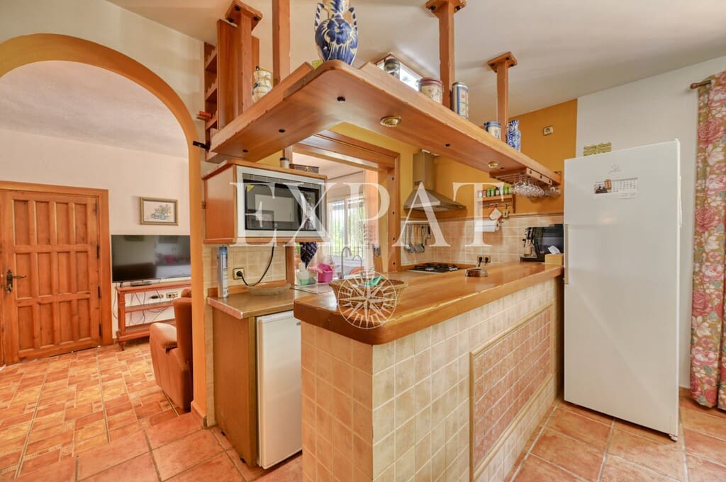 3 soverom Finca/Herregård til salgs i Sayalonga med svømmebasseng - € 365 000 (Ref: 9936029)