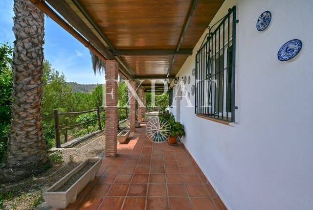 3 soverom Finca/Herregård til salgs i Sayalonga med svømmebasseng - € 365 000 (Ref: 9936029)