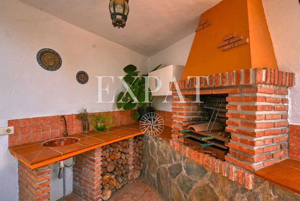 3 soverom Finca/Herregård til salgs i Sayalonga med svømmebasseng - € 365 000 (Ref: 9936029)