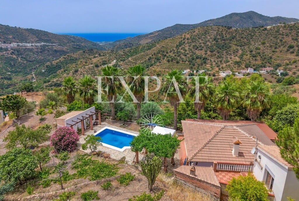 3 soverom Finca/Herregård til salgs i Sayalonga med svømmebasseng - € 365 000 (Ref: 9936029)