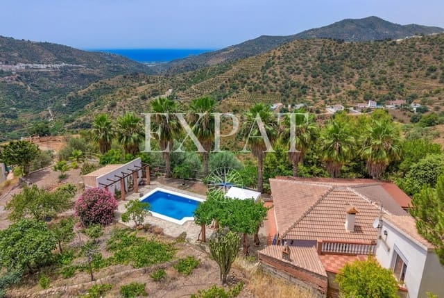 3 soverom Finca/Herregård til salgs i Sayalonga med svømmebasseng - € 365 000 (Ref: 9936029)