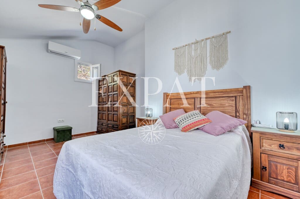 4 chambre Finca/Maison de Campagne à vendre à Competa avec piscine - 650 000 € (Ref: 9953872)