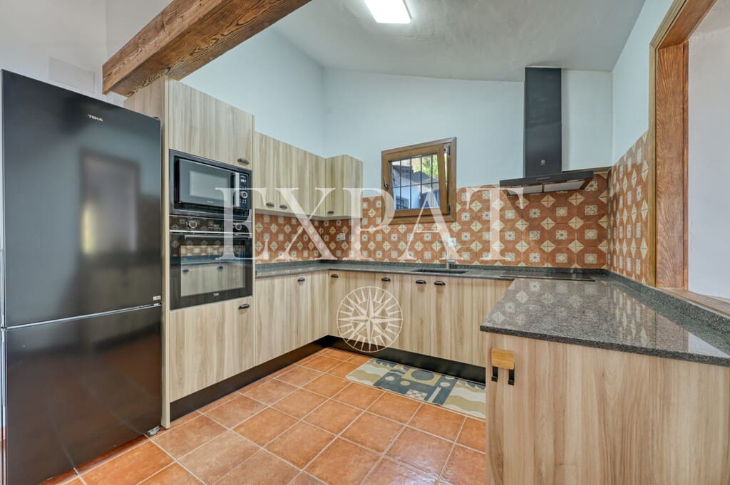 4 chambre Finca/Maison de Campagne à vendre à Competa avec piscine - 650 000 € (Ref: 9953872)