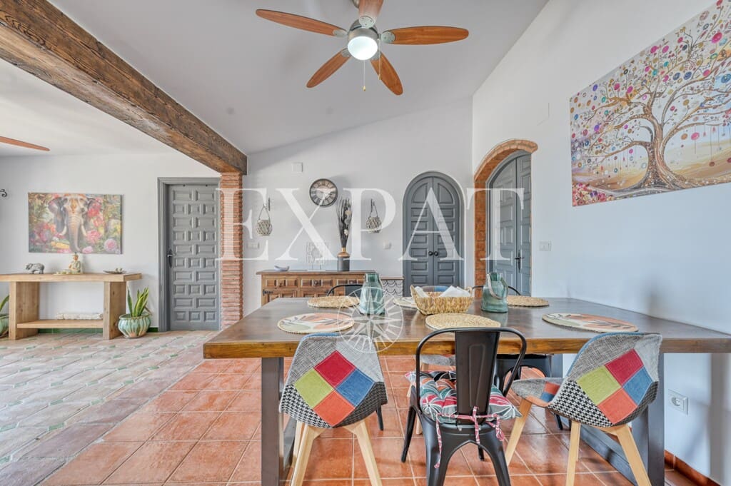 4 chambre Finca/Maison de Campagne à vendre à Competa avec piscine - 650 000 € (Ref: 9953872)