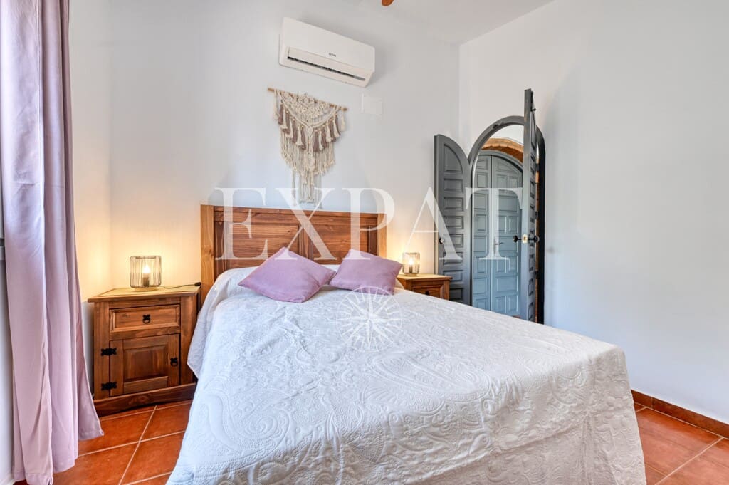 4 chambre Finca/Maison de Campagne à vendre à Competa avec piscine - 650 000 € (Ref: 9953872)