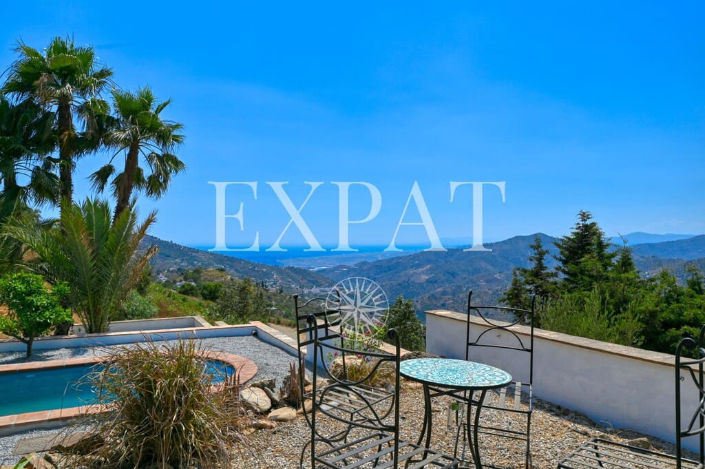 4 chambre Finca/Maison de Campagne à vendre à Competa avec piscine - 650 000 € (Ref: 9953872)