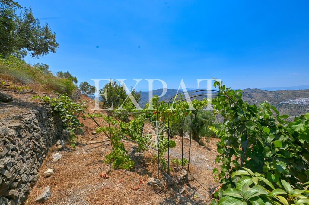4 chambre Finca/Maison de Campagne à vendre à Competa avec piscine - 650 000 € (Ref: 9953872)