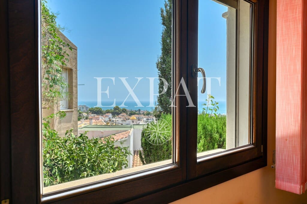 Chalet de 6 habitaciones en Málaga ciudad en venta con piscina garaje - 1.590.000 € (Ref: 9994845)