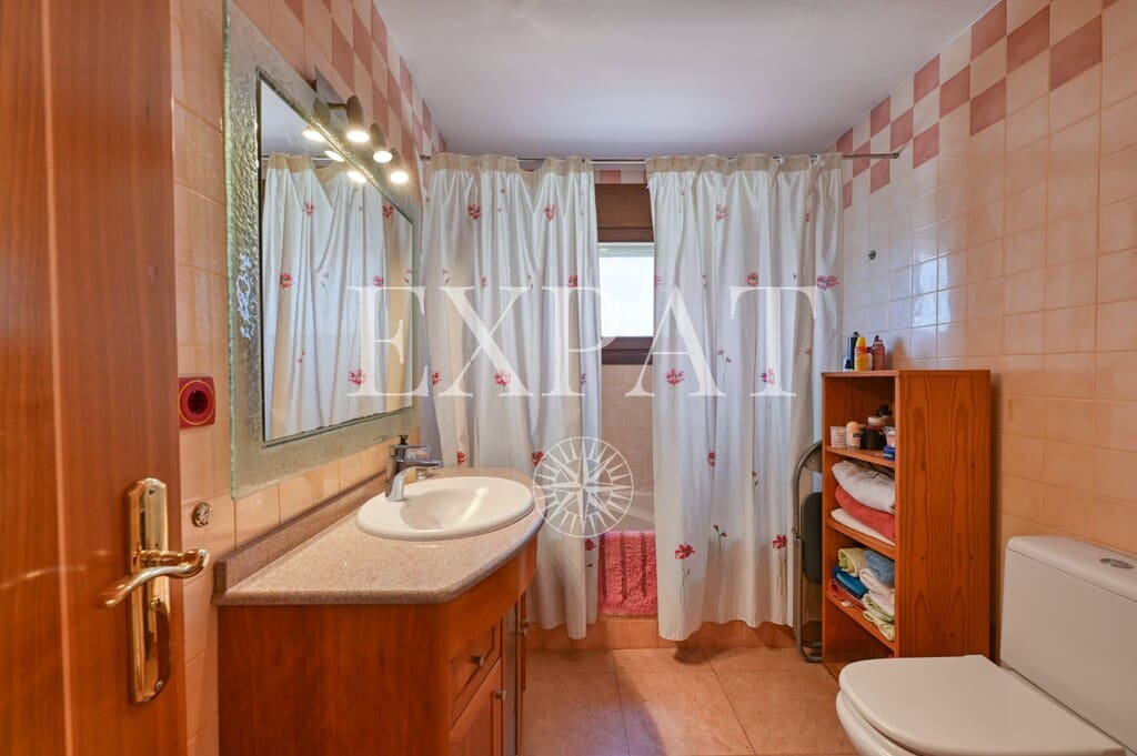 Chalet de 6 habitaciones en Málaga ciudad en venta con piscina garaje - 1.590.000 € (Ref: 9994845)
