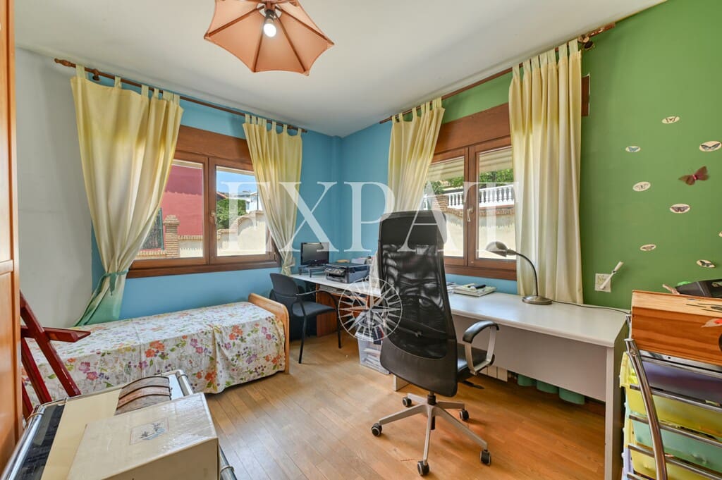 Chalet de 6 habitaciones en Málaga ciudad en venta con piscina garaje - 1.590.000 € (Ref: 9994845)