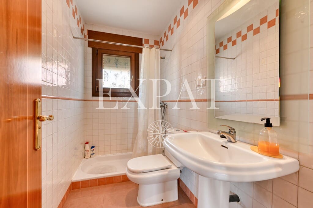 Chalet de 6 habitaciones en Málaga ciudad en venta con piscina garaje - 1.590.000 € (Ref: 9994845)