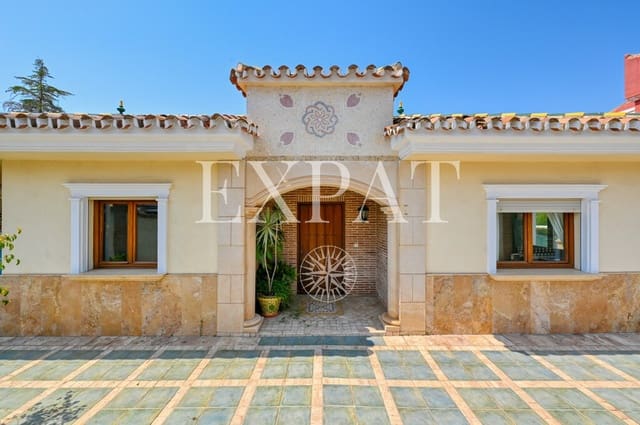 Chalet de 6 habitaciones en Pedregalejo, Málaga ciudad en venta con piscina garaje - 1.590.000 € (Ref: 9994845)