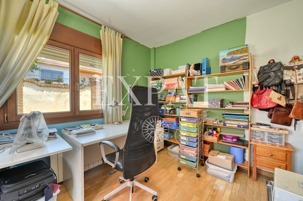 Chalet de 6 habitaciones en Málaga ciudad en venta con piscina garaje - 1.590.000 € (Ref: 9994845)