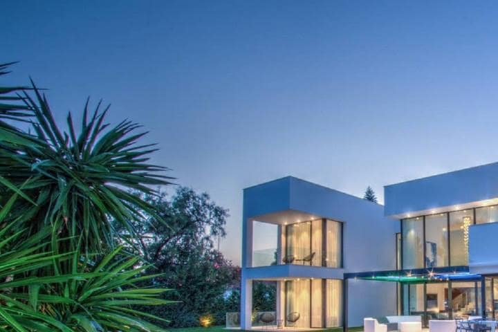 7 sypialnia Willa na sprzedaż w Puerto Banus z basenem garażem - 4 950 000 € (Ref: 10001375)