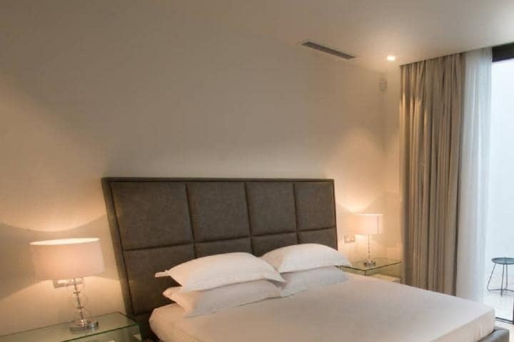 7 sypialnia Willa na sprzedaż w Puerto Banus z basenem garażem - 4 950 000 € (Ref: 10001375)