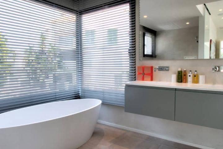 7 sypialnia Willa na sprzedaż w Puerto Banus z basenem garażem - 4 950 000 € (Ref: 10001375)