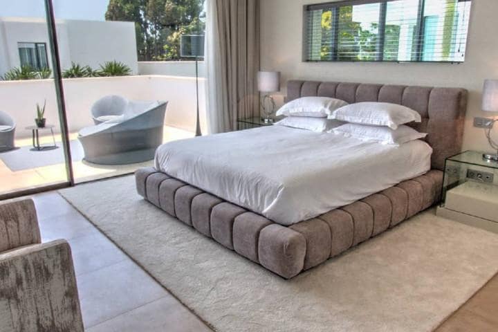 7 sypialnia Willa na sprzedaż w Puerto Banus z basenem garażem - 4 950 000 € (Ref: 10001375)