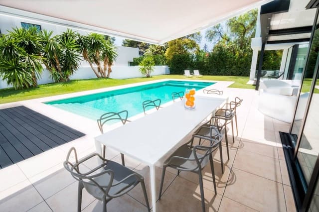 7 soverom Villa til salgs i Puerto Banus, Marbella med svømmebasseng garasje - € 4 950 000 (Ref: 10001375)