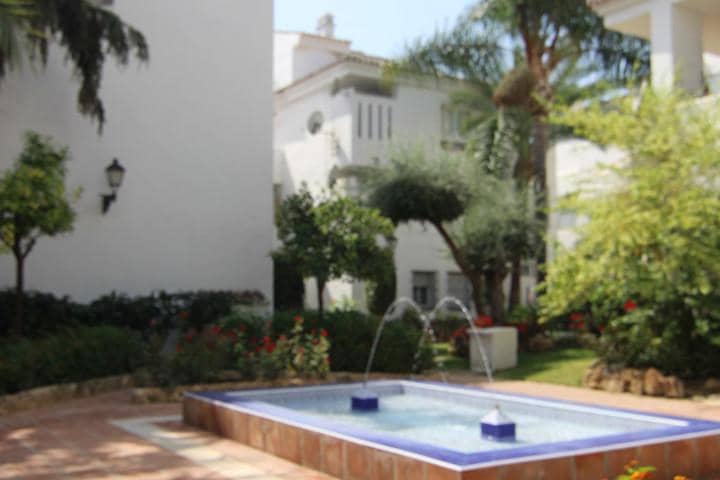 3 sovrum Lägenhet till salu i Nueva Andalucia med pool garage - 339 000 € (Ref: 10001376)