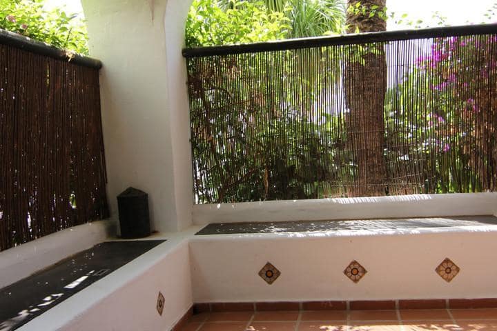 3 sovrum Lägenhet till salu i Nueva Andalucia med pool garage - 339 000 € (Ref: 10001376)