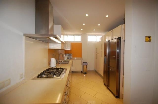 3 soverom Leilighet til salgs i Nueva Andalucia, Marbella med svømmebasseng garasje - € 339 000 (Ref: 10001376)