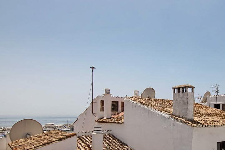 2 sypialnia Apartament na sprzedaż w Puerto Banus - 440 000 € (Ref: 10001377)