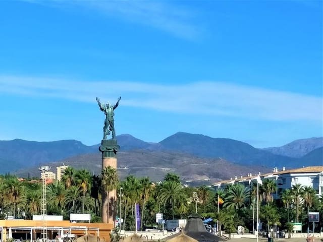 2 makuuhuone Huoneisto myytävänä paikassa Puerto Banus, Marbella - 440 000 € (Ref: 10001377)