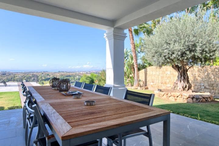 5 Zimmer Villa zu verkaufen in Benahavis mit Pool Garage - 3.900.000 € (Ref: 10001378)