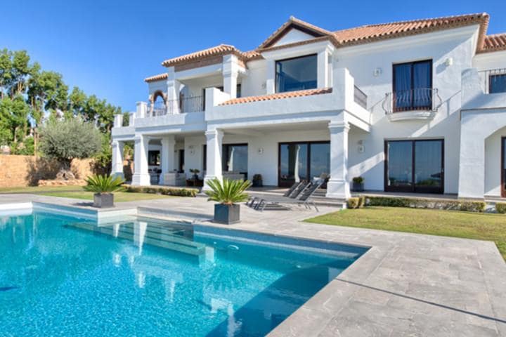 5 Zimmer Villa zu verkaufen in Benahavis mit Pool Garage - 3.900.000 € (Ref: 10001378)