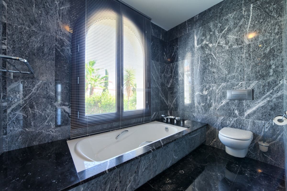 5 Zimmer Villa zu verkaufen in Benahavis mit Pool Garage - 3.900.000 € (Ref: 10001378)
