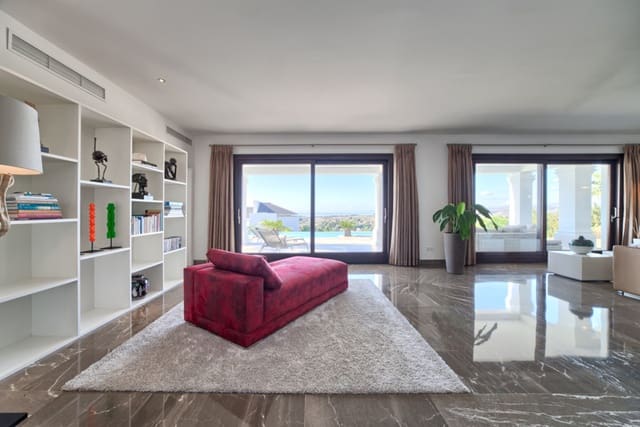 5 Zimmer Villa zu verkaufen in Benahavís mit Pool Garage - 3.900.000 € (Ref: 10001378)