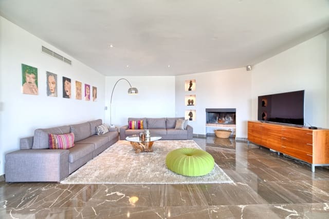 5 Zimmer Villa zu verkaufen in Benahavís mit Pool Garage - 3.900.000 € (Ref: 10001378)