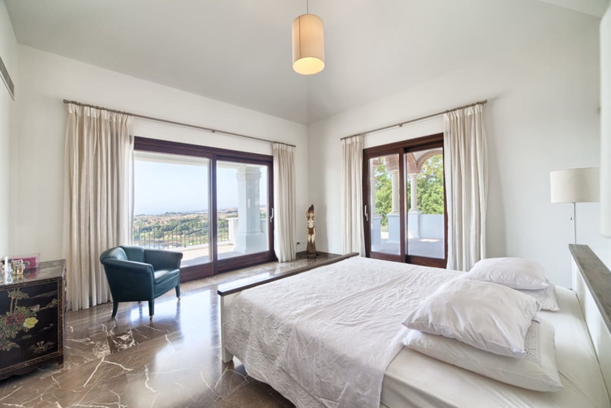 5 Zimmer Villa zu verkaufen in Benahavis mit Pool Garage - 3.900.000 € (Ref: 10001378)