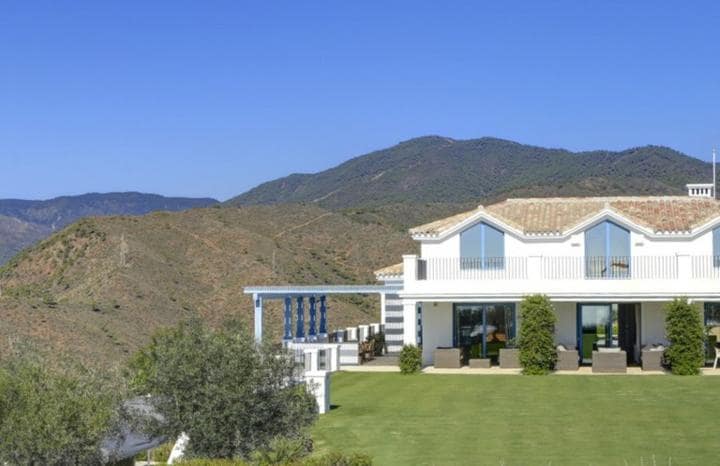 5 sovrum Villa till salu i Marbella med pool garage - 4 900 000 € (Ref: 10001381)