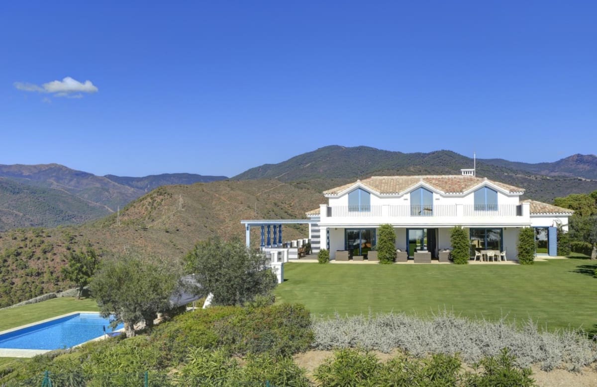 5 sovrum Villa till salu i Marbella med pool garage - 4 900 000 € (Ref: 10001381)
