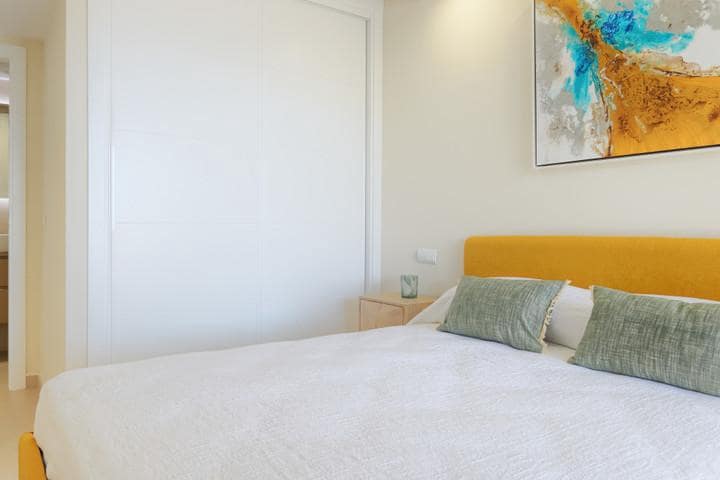 Apartamento de 2 habitaciones en Calahonda en venta con piscina garaje - 499.000 € (Ref: 10001382)