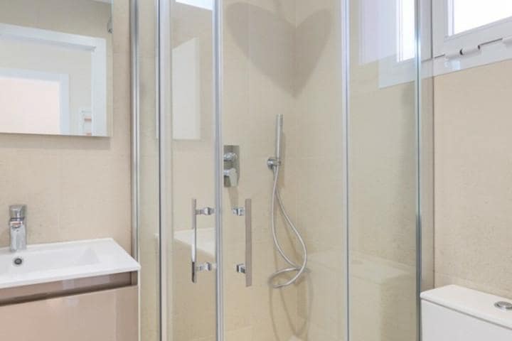 Apartamento de 2 habitaciones en Calahonda en venta con piscina garaje - 499.000 € (Ref: 10001382)