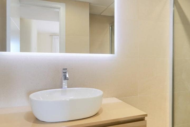 Apartamento de 2 habitaciones en Calahonda en venta con piscina garaje - 499.000 € (Ref: 10001382)