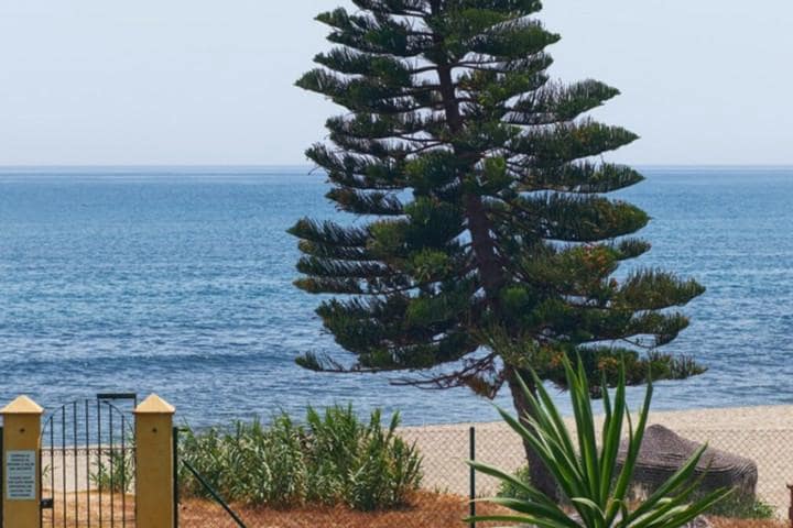 Apartamento de 2 habitaciones en Calahonda en venta con piscina garaje - 499.000 € (Ref: 10001382)