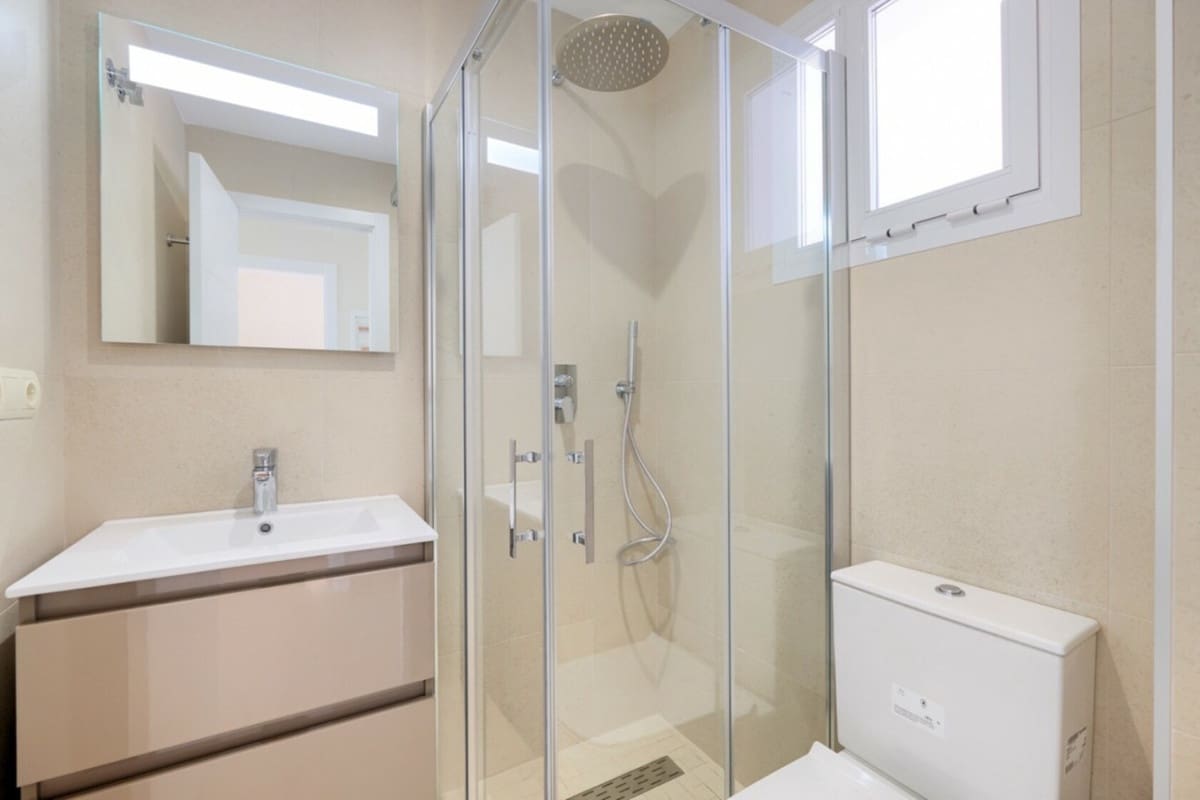 Apartamento de 2 habitaciones en Calahonda en venta con piscina garaje - 499.000 € (Ref: 10001382)