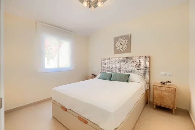 Apartamento de 2 habitaciones en Calahonda, Mijas en venta con piscina garaje - 499.000 € (Ref: 10001382)