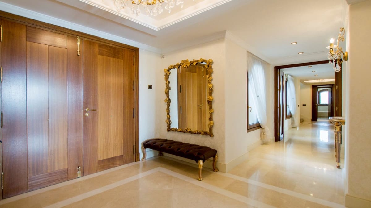 5 chambre Villa/Maison à vendre à Los Flamingos avec piscine garage - 1 990 050 € (Ref: 10001383)