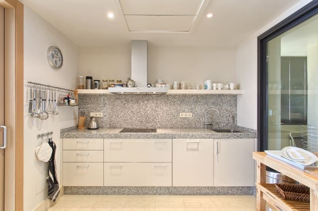 3 slaapkamer Penthouse te koop in Marbella met zwembad garage - € 975.000 (Ref: 10001384)